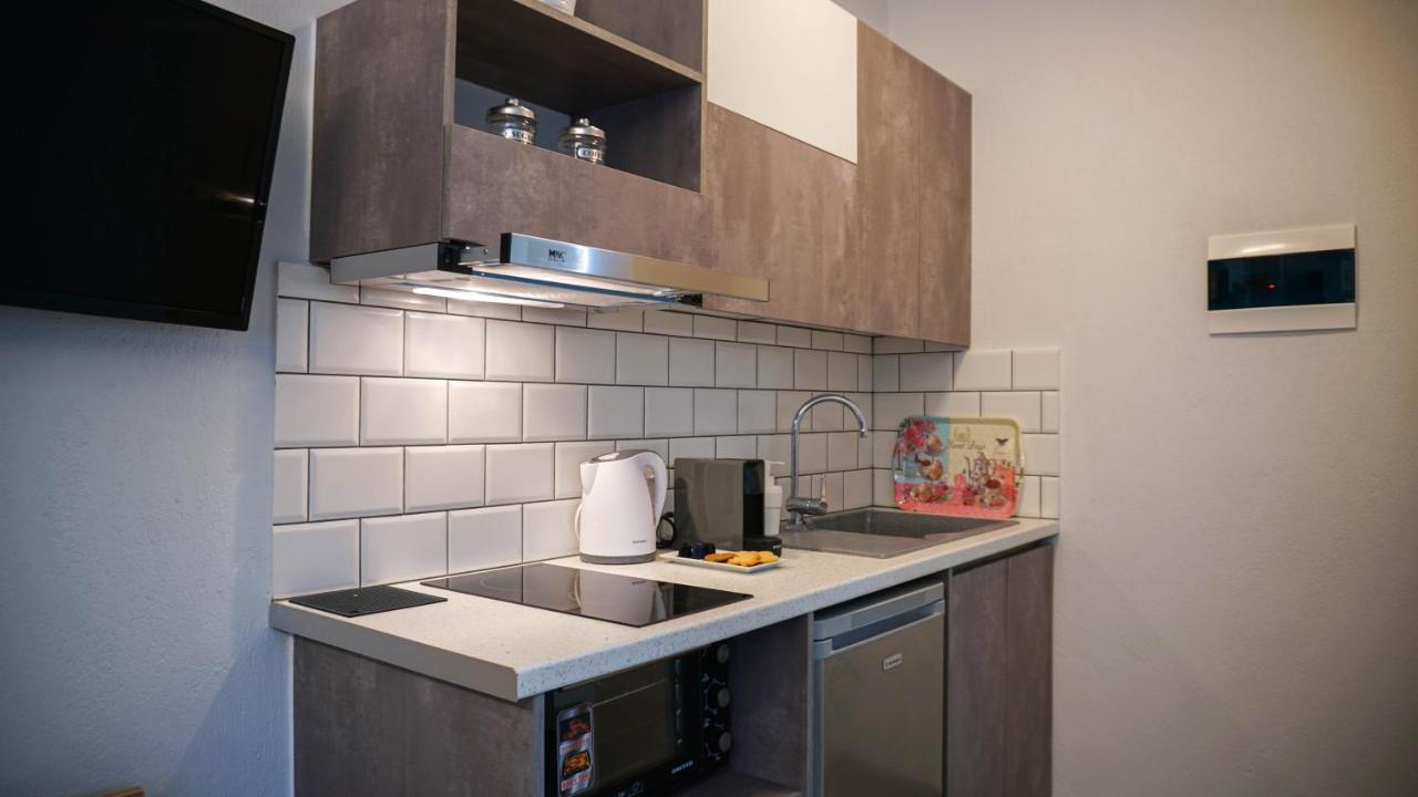 Apartamento Enalia Luxury Living Nikiti  Exterior foto