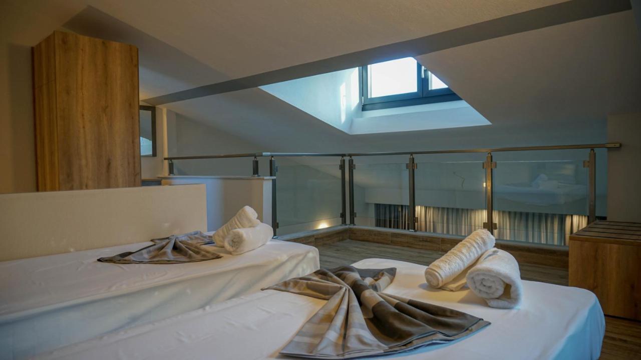 Apartamento Enalia Luxury Living Nikiti  Exterior foto