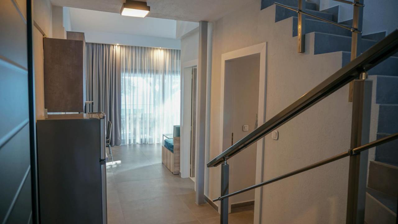 Apartamento Enalia Luxury Living Nikiti  Exterior foto