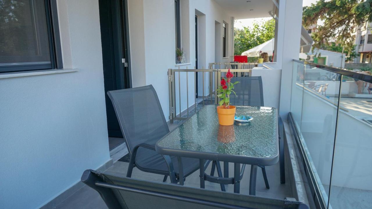 Apartamento Enalia Luxury Living Nikiti  Exterior foto